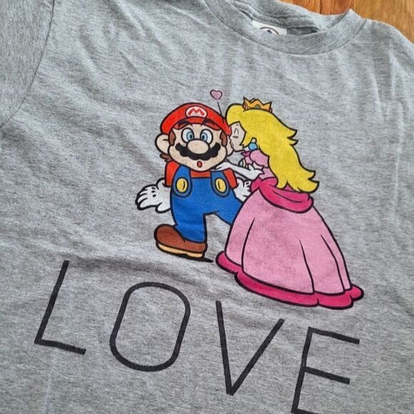 🤸♀️3 for 12🤸♂️ Youth Mario Peaches LOVE Tee Small - Picture 2 of 3